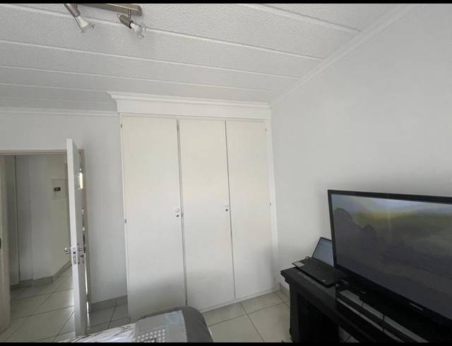 2 BEDROOM APARTMENT FOR SALE IN LINMEYER